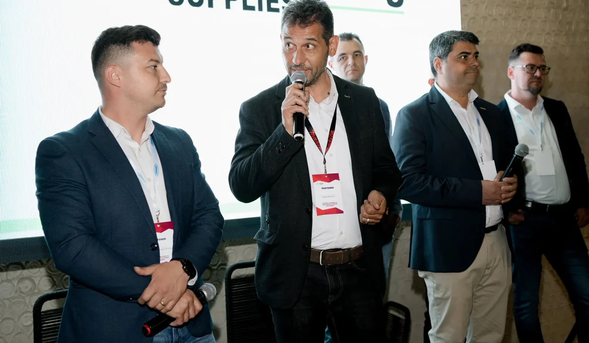 Patronatul industriei de curatenie-341